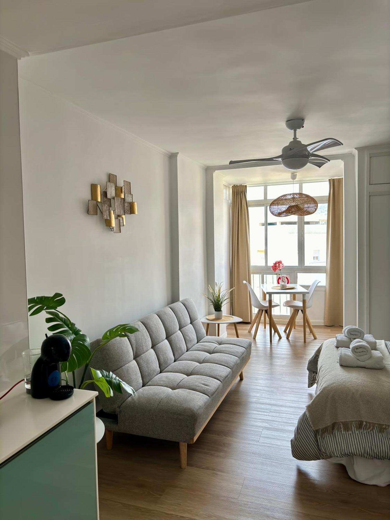 Ar Apartments - Central And Modern Apartment In Benalmádena Extérieur photo