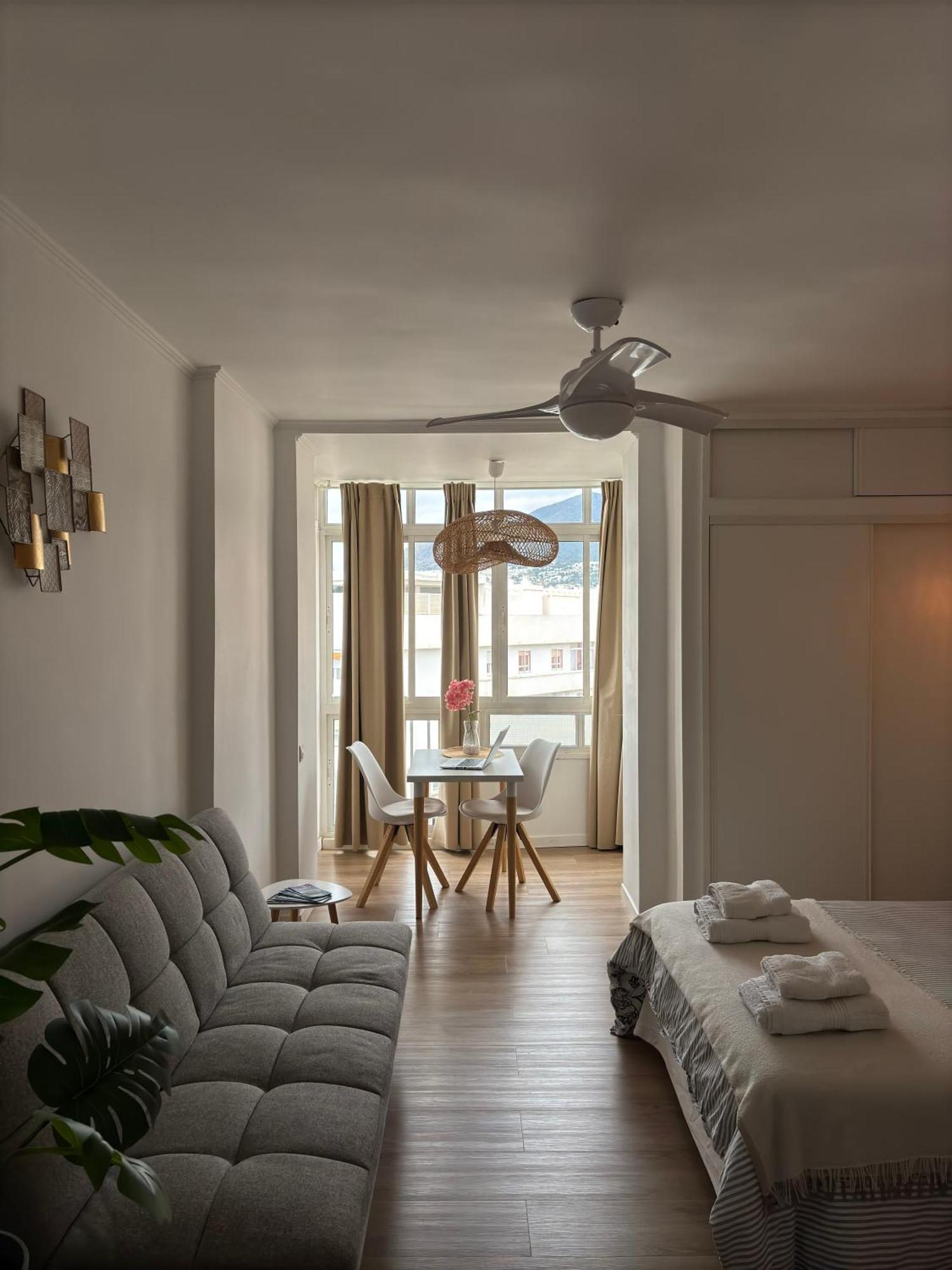 Ar Apartments - Central And Modern Apartment In Benalmádena Extérieur photo